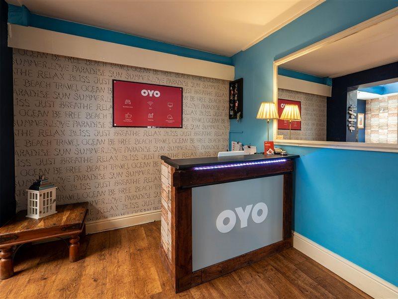 Oyo莱尔码头1号酒店 拉尔 外观 照片